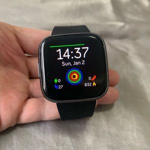Fitbit Versa 2
